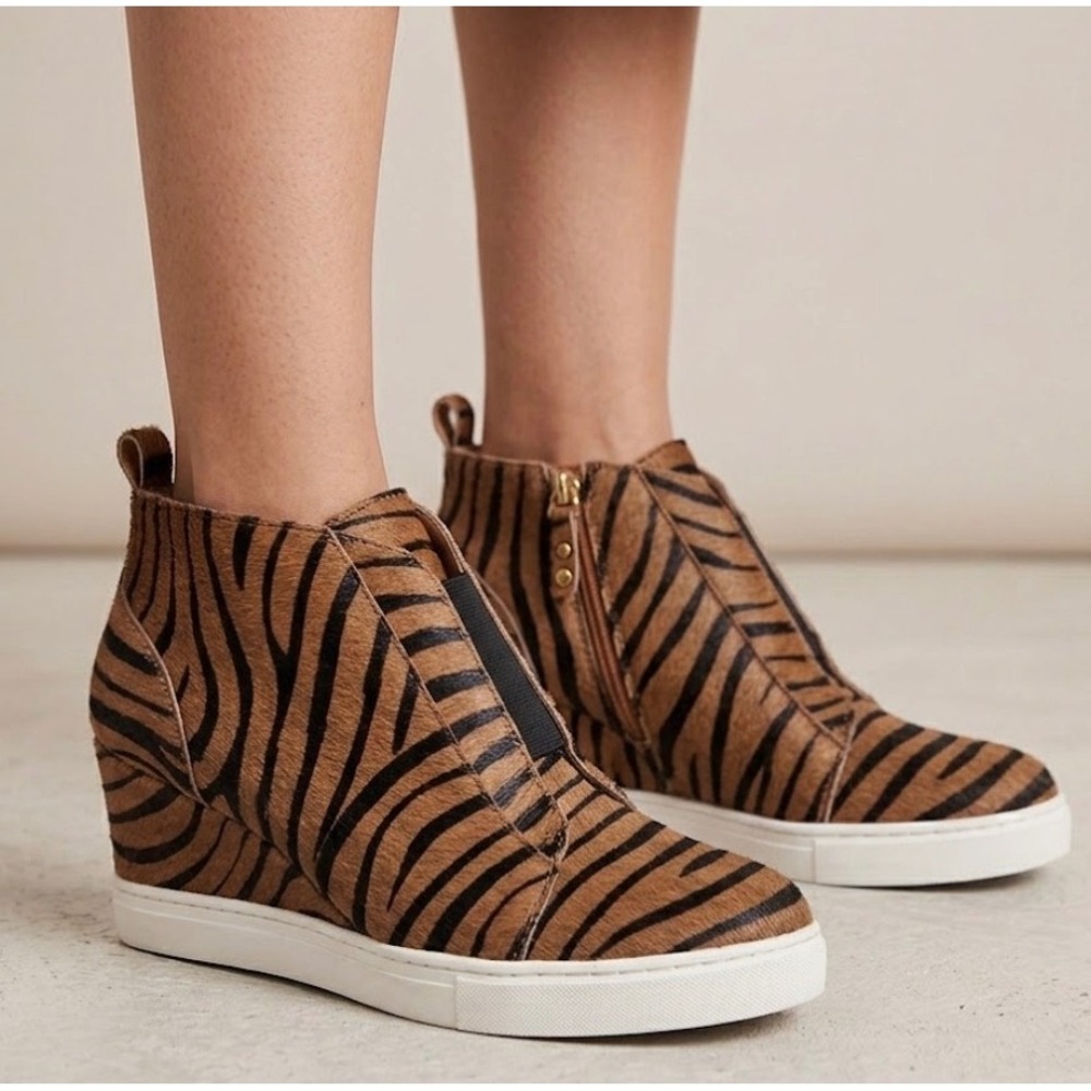 Linea Paolo Felicia Tiger Print Calf Hair Wedge Sneaker Booties Brown Black 8M